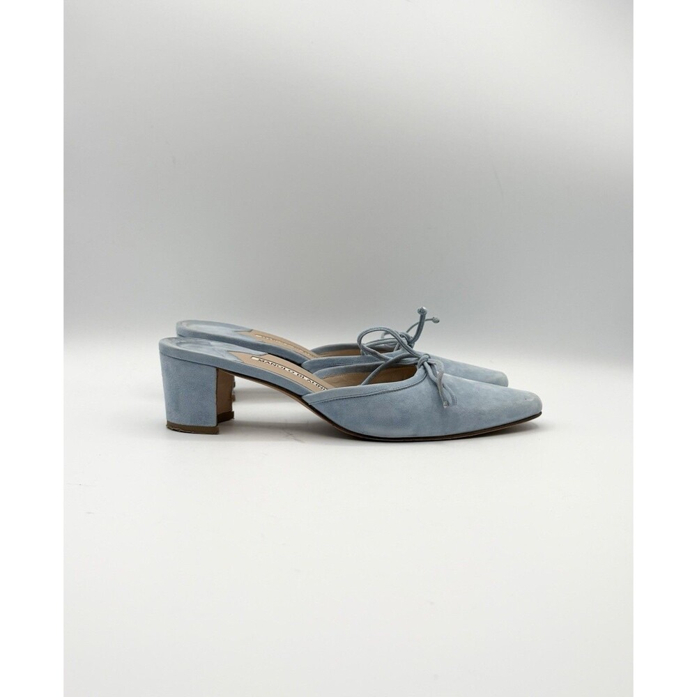 Manolo Blahnik Baby Blue Suede Mules Kitten Heels Bow Accent Size EU 37.5 - Picture 3 of 12